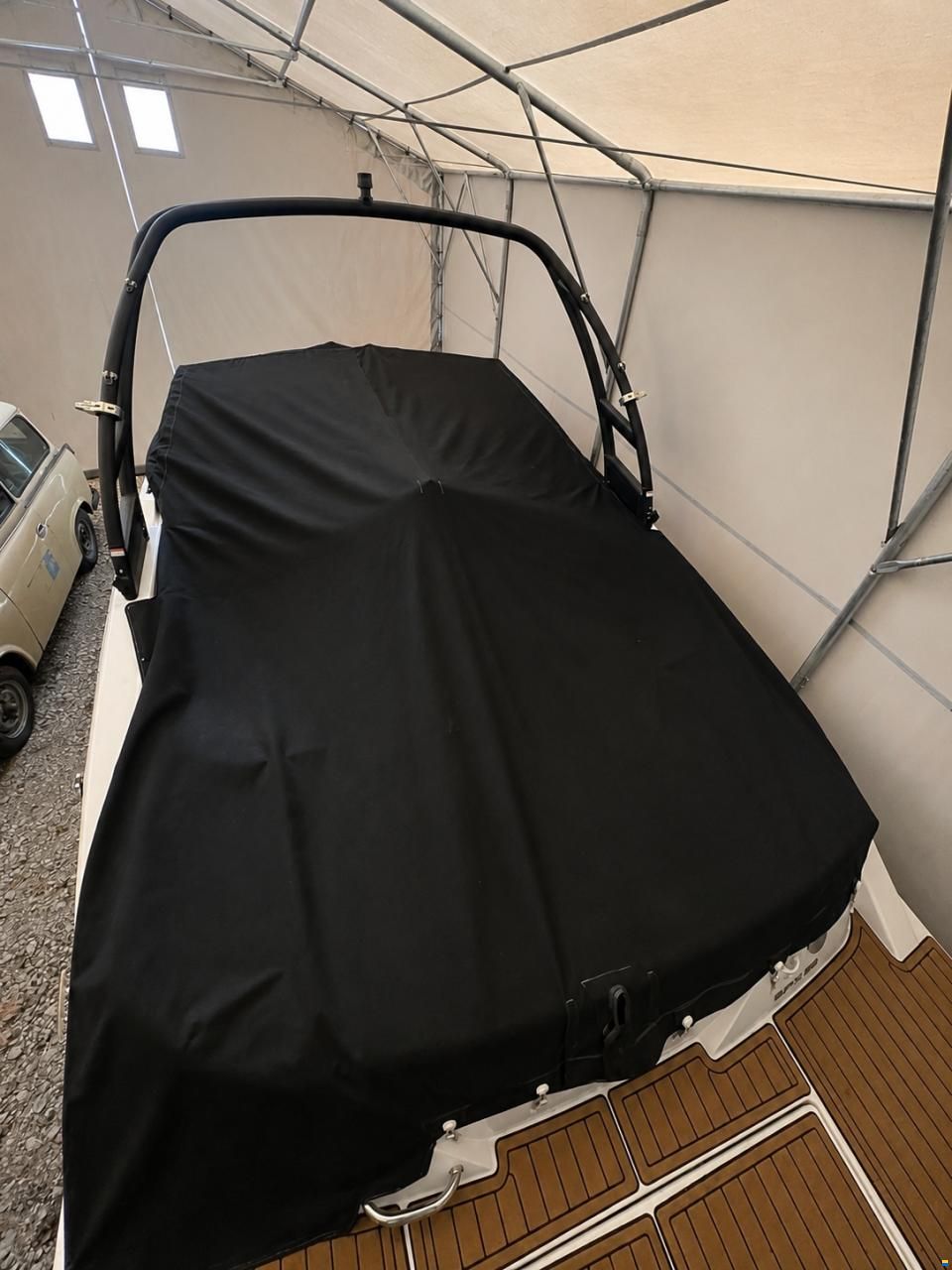 Sea Ray SPX 210