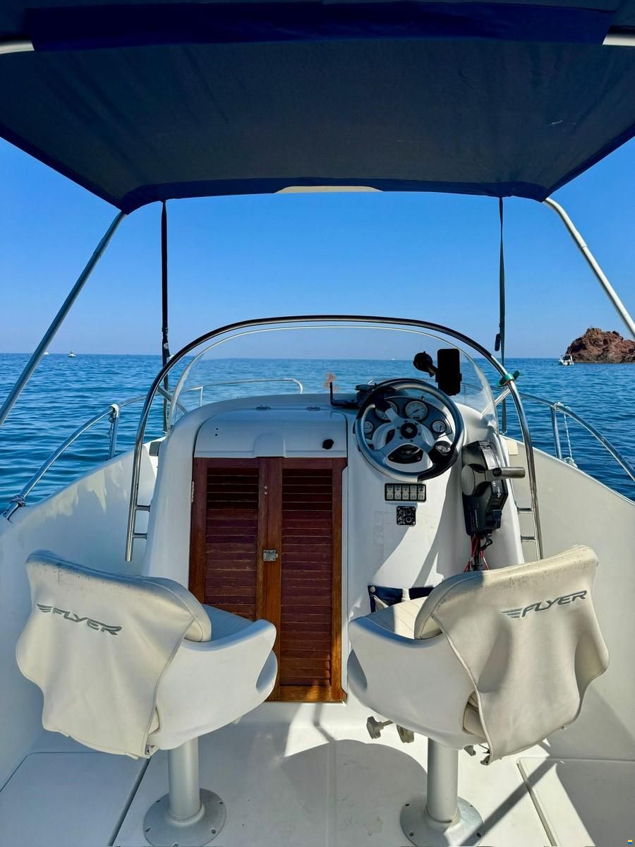 Beneteau flyer 650 open
