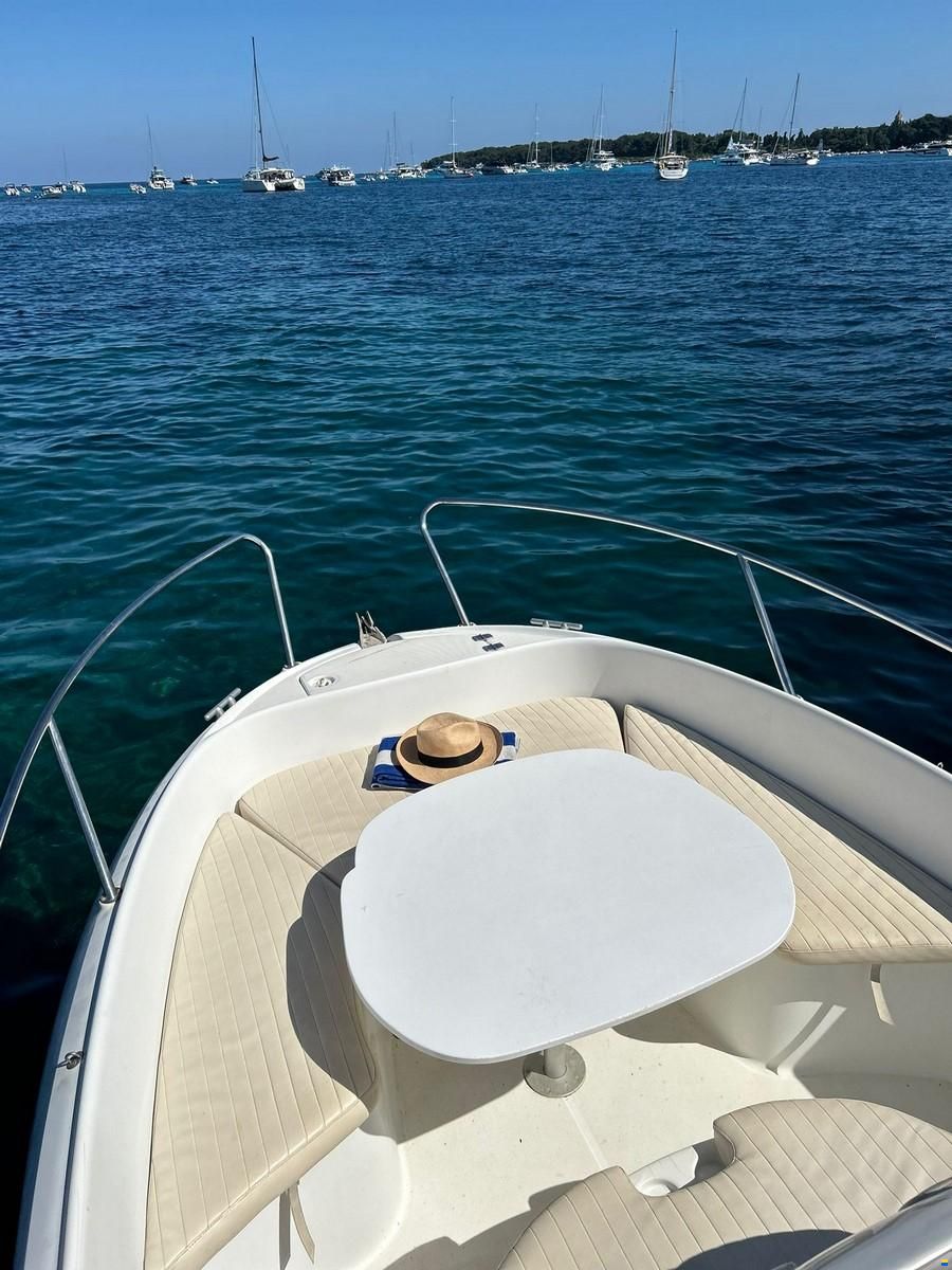 Beneteau flyer 650 open