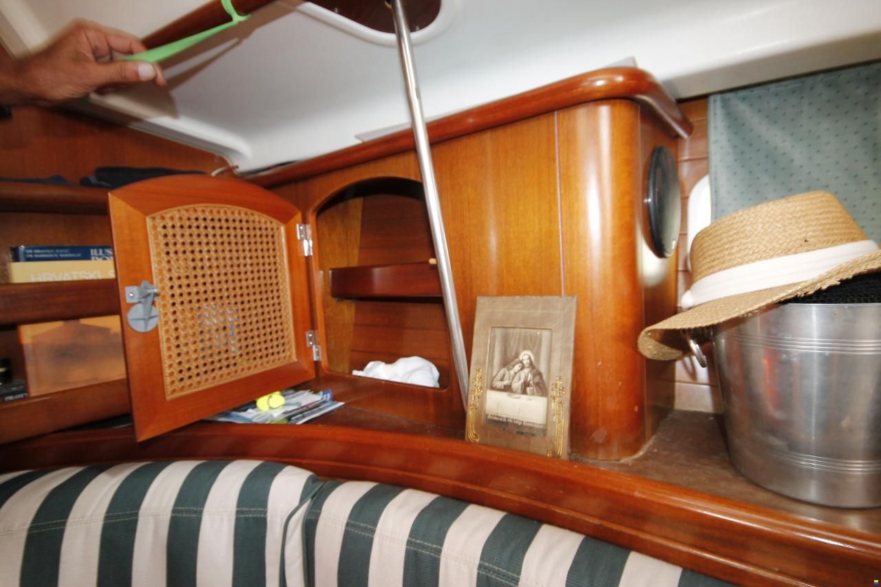 Beneteau Oceanis Clipper 411