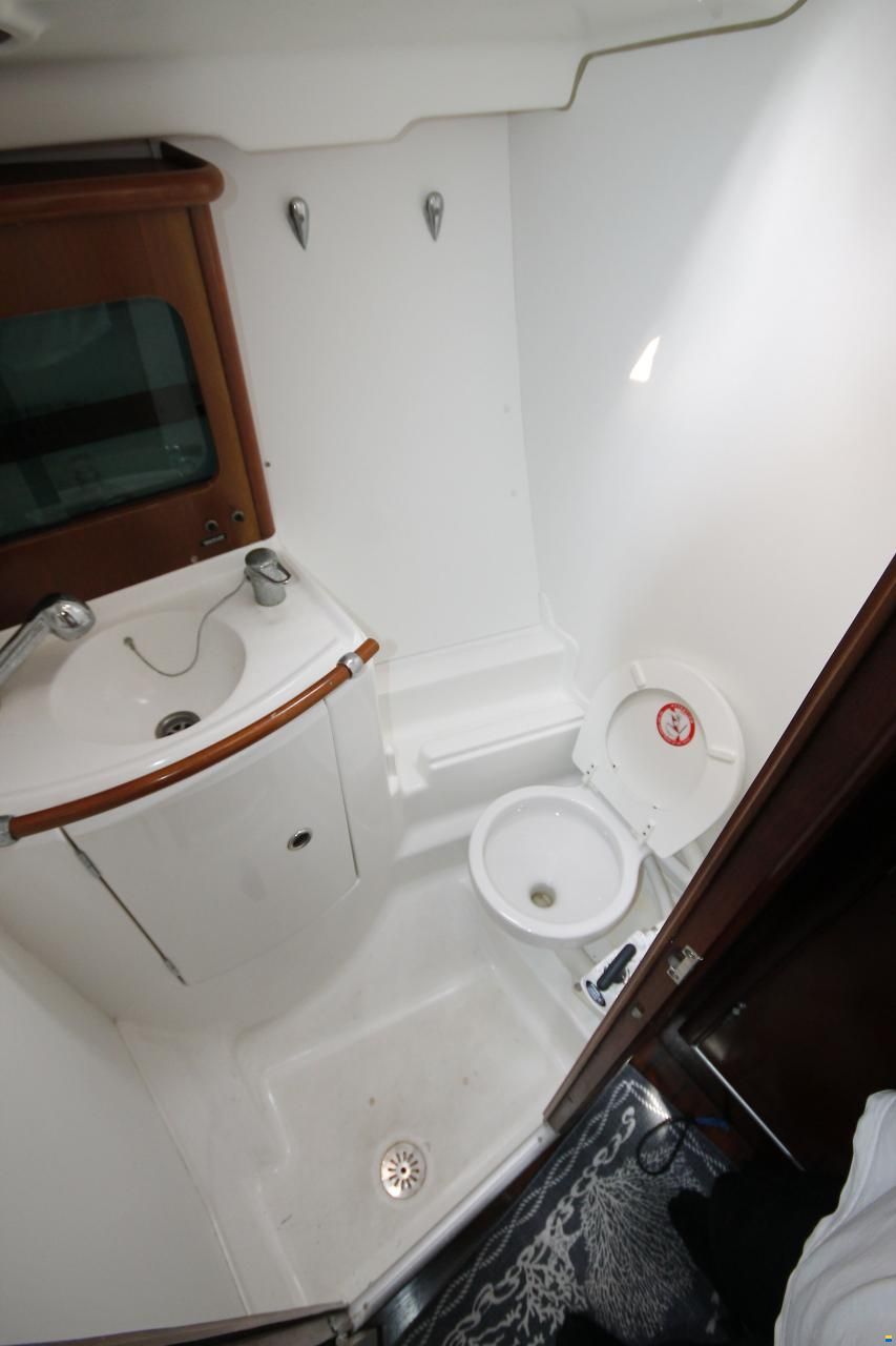 Beneteau Oceanis Clipper 411