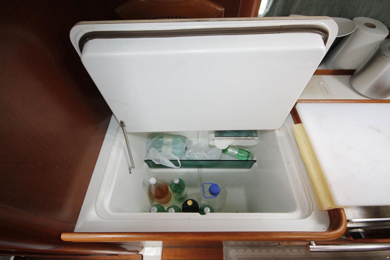 Beneteau Oceanis Clipper 411