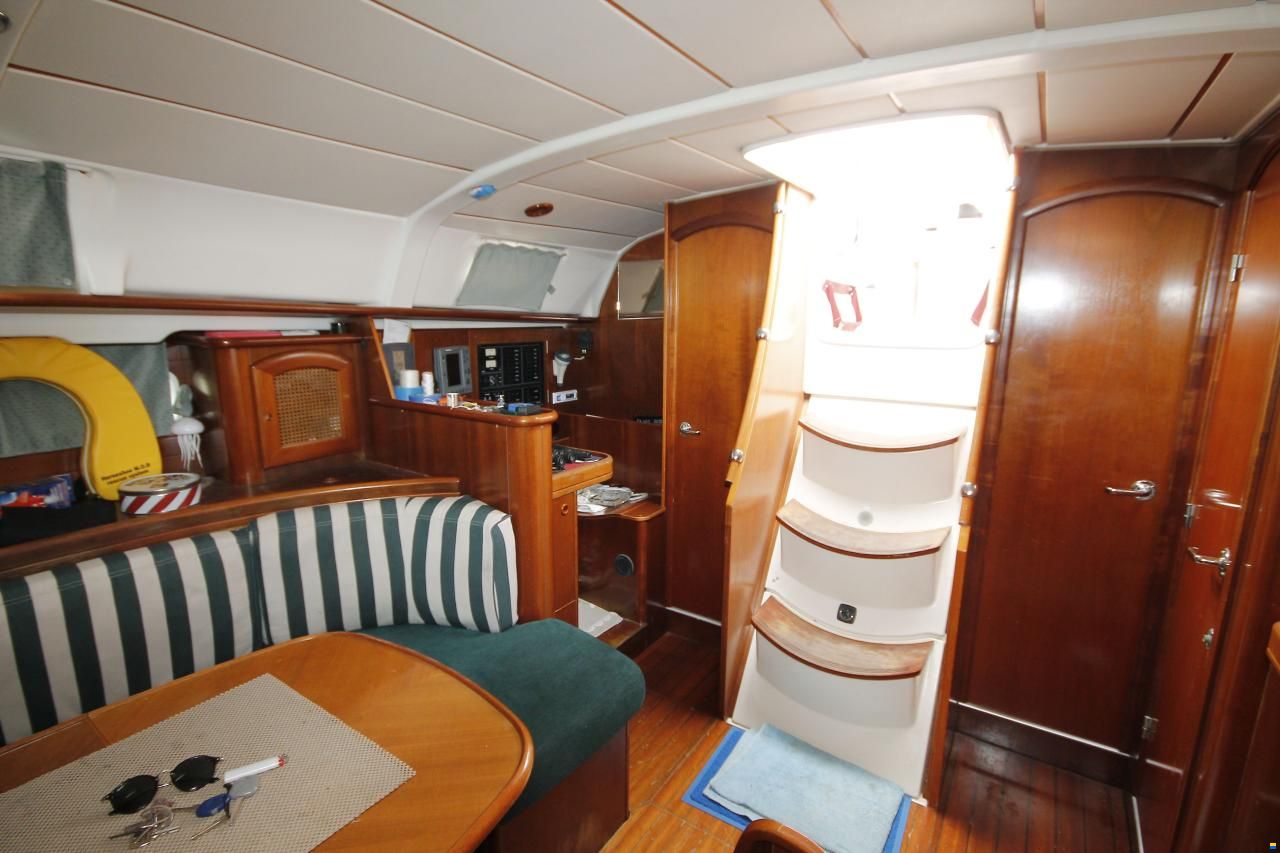 Beneteau Oceanis Clipper 411
