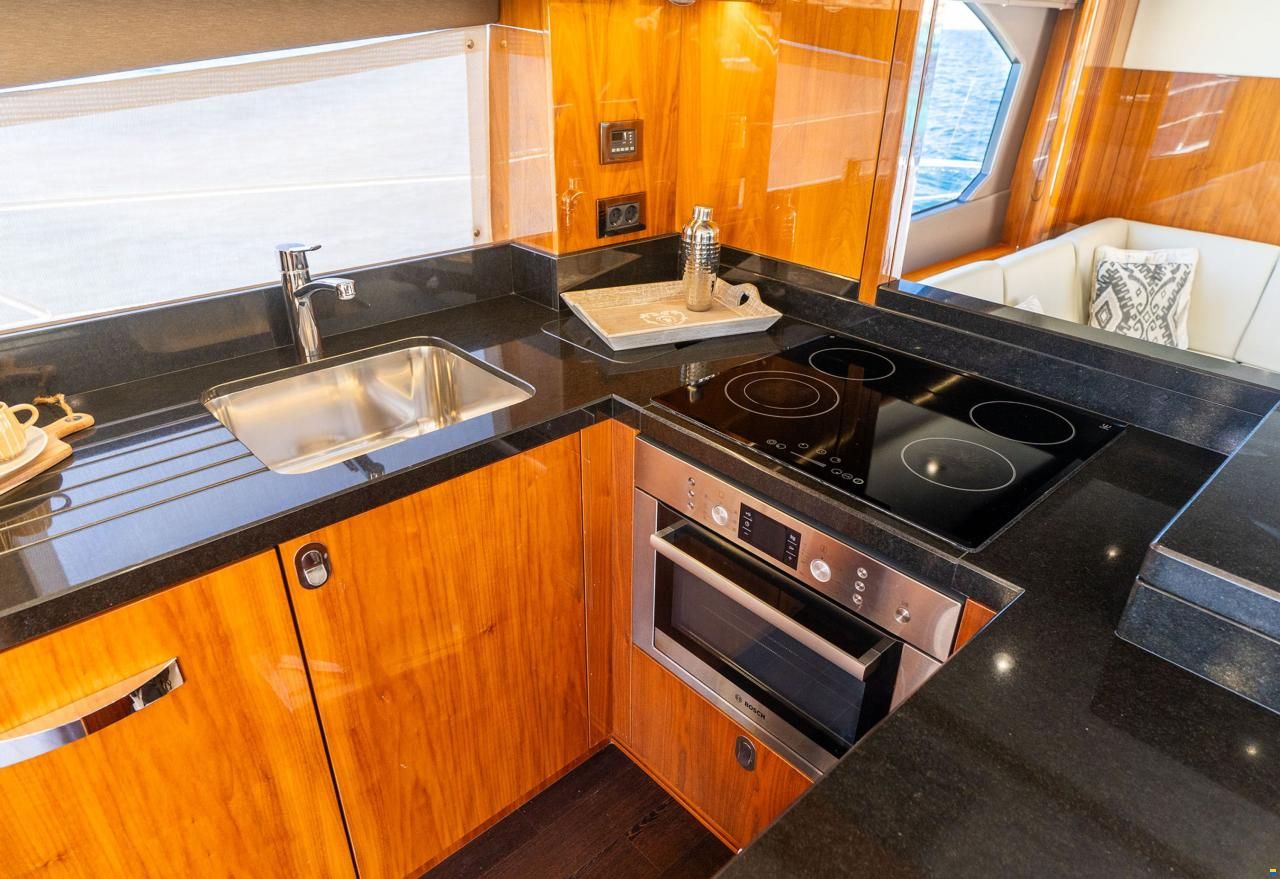 Sunseeker Manhattan 65