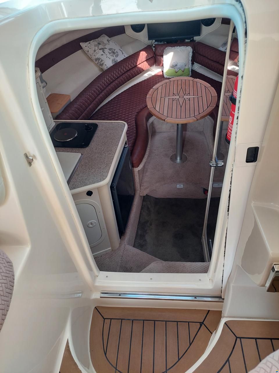 Rinker Fiesta Vee 242