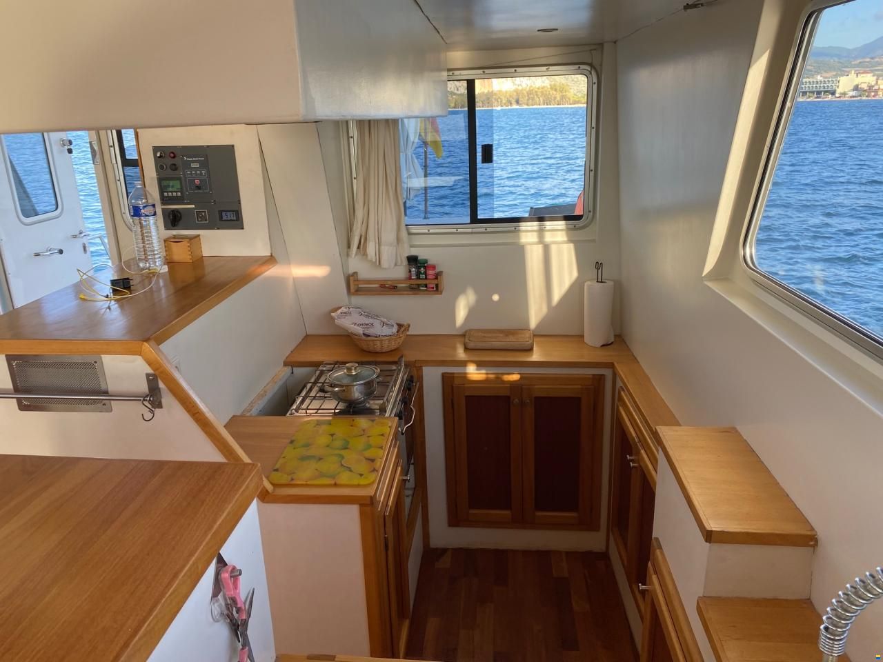 Trawler 18