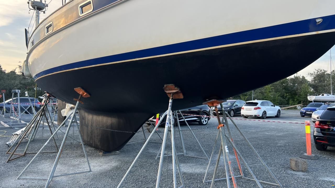 Hallberg-Rassy 382