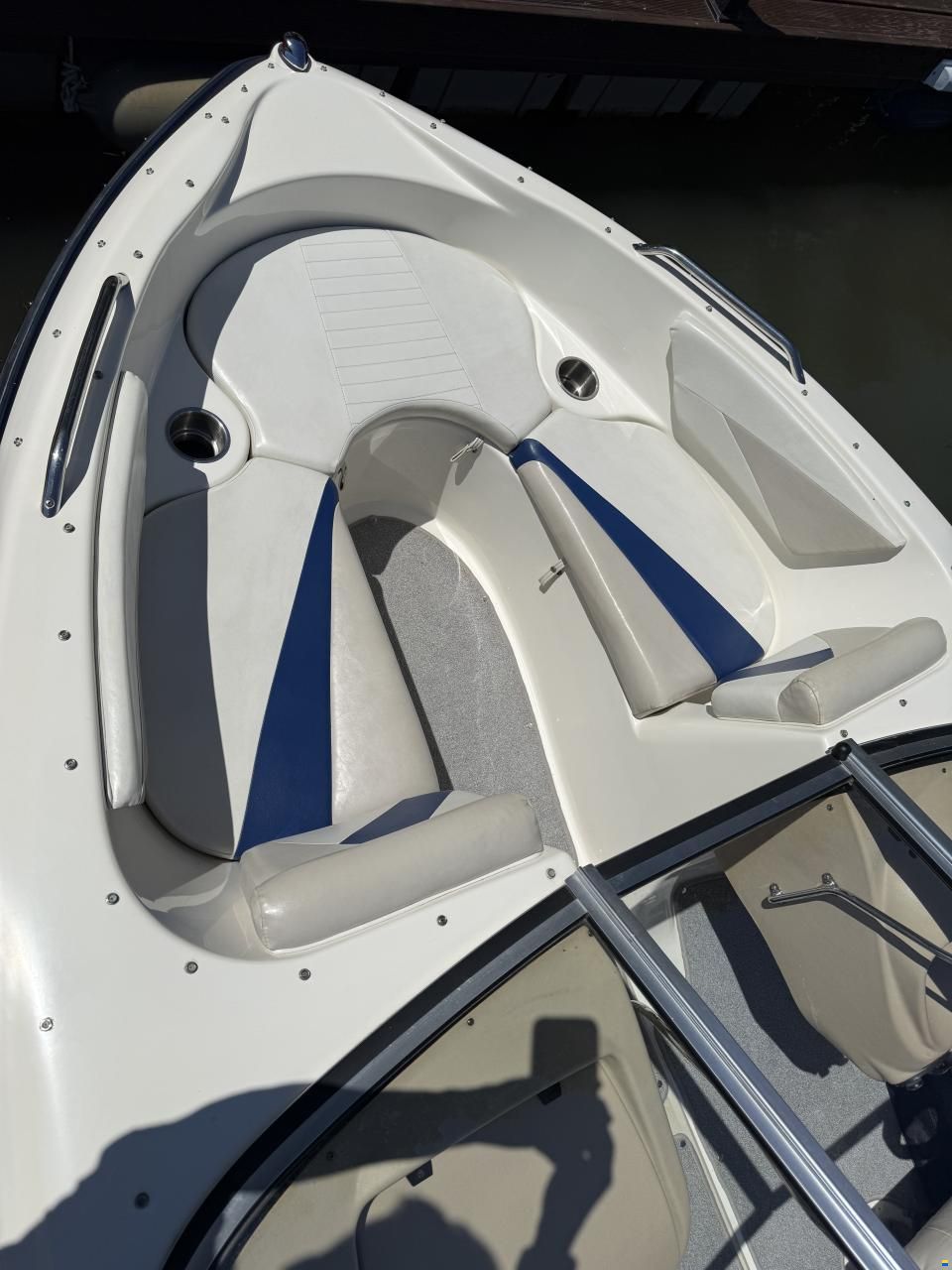 Glastron GT 185