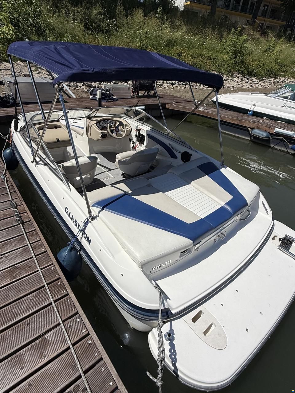 Glastron GT 185