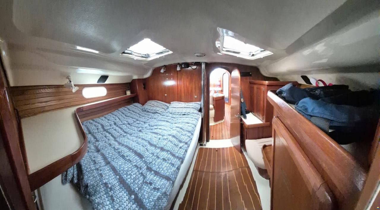 Hunter 430 Legend