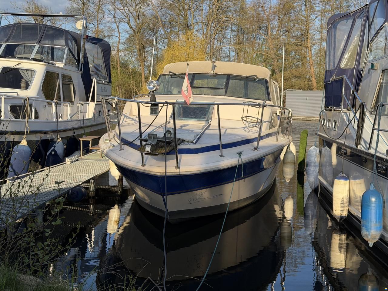 Sea Ray 300 Express