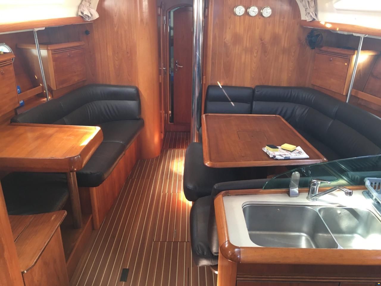 Jeanneau Sun Odyssey 43 Legende