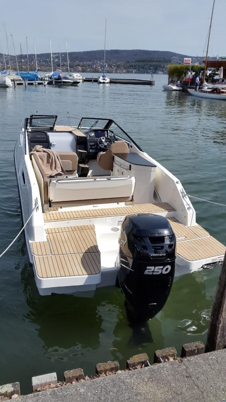 Quicksilver Activ 755 Cruiser