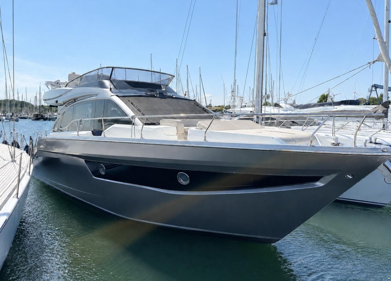 Cranchi E52F