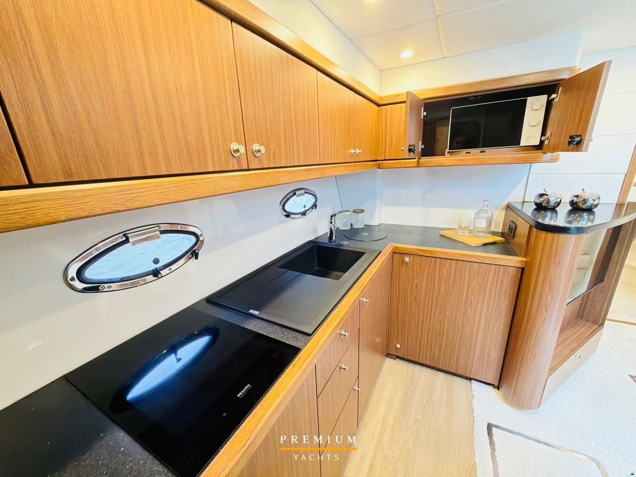 Sunseeker Portofino 47