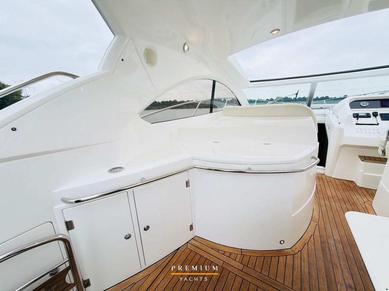 Sunseeker Portofino 47