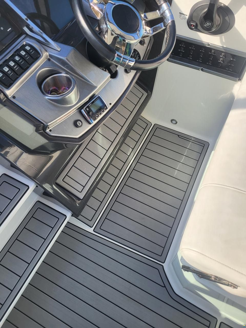 Monterey 275 SY