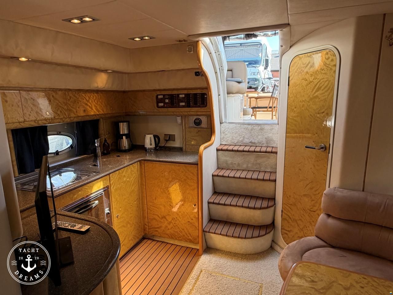 Princess V39
