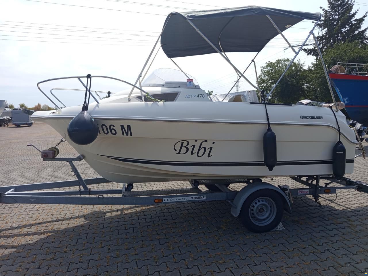 Quicksilver Activ 470 Cabin