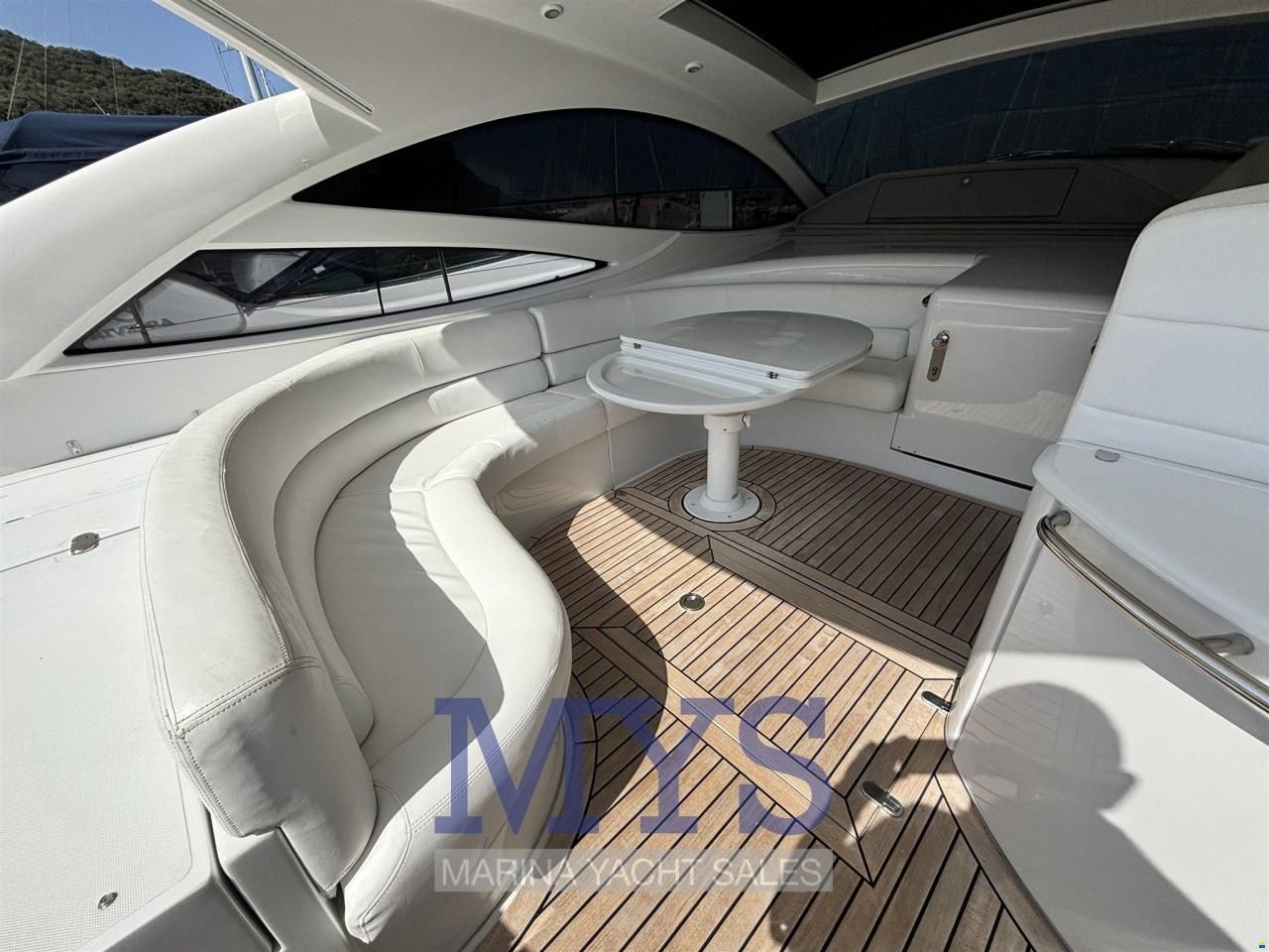 Pershing 46'