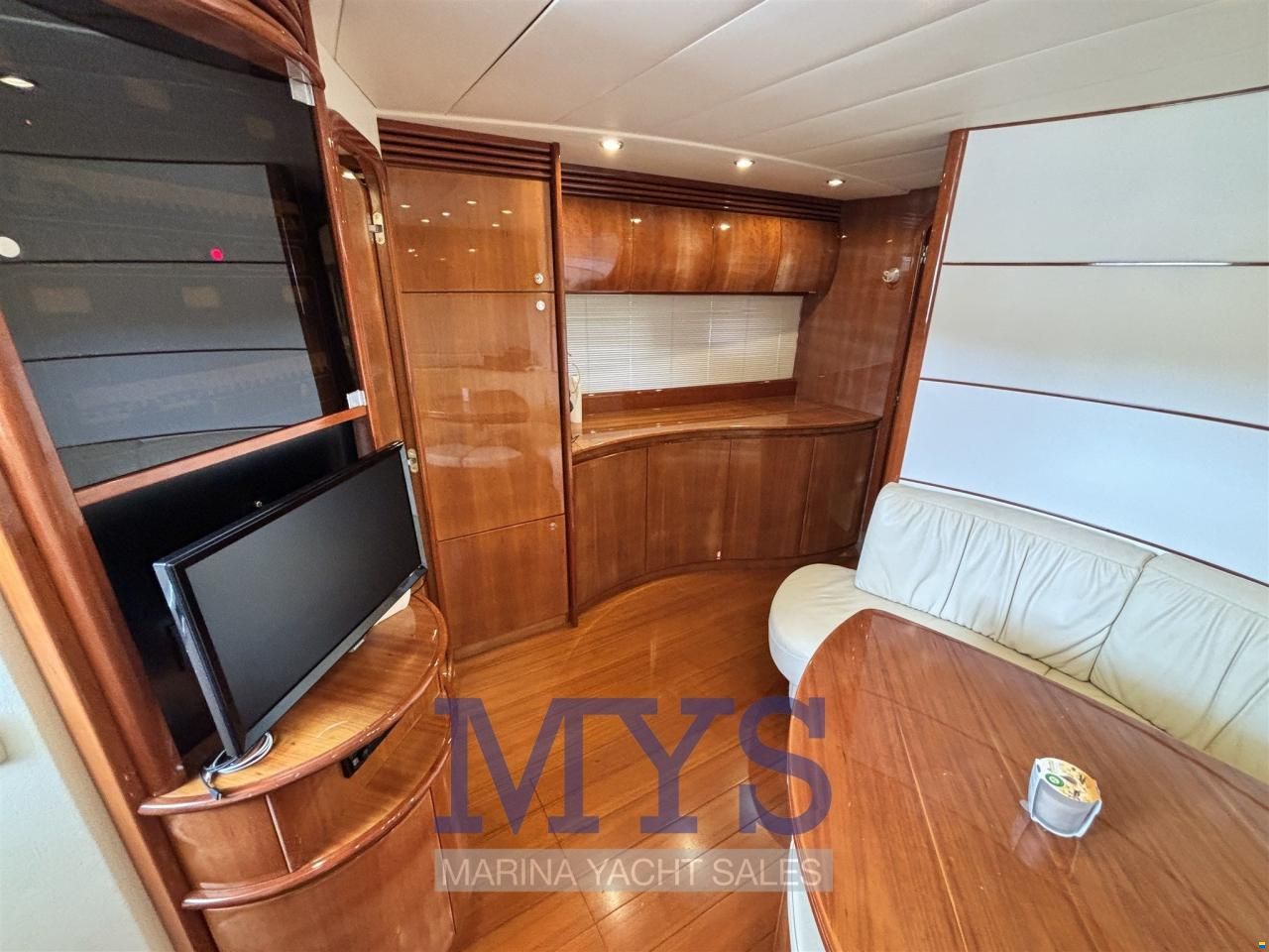 Pershing 46'
