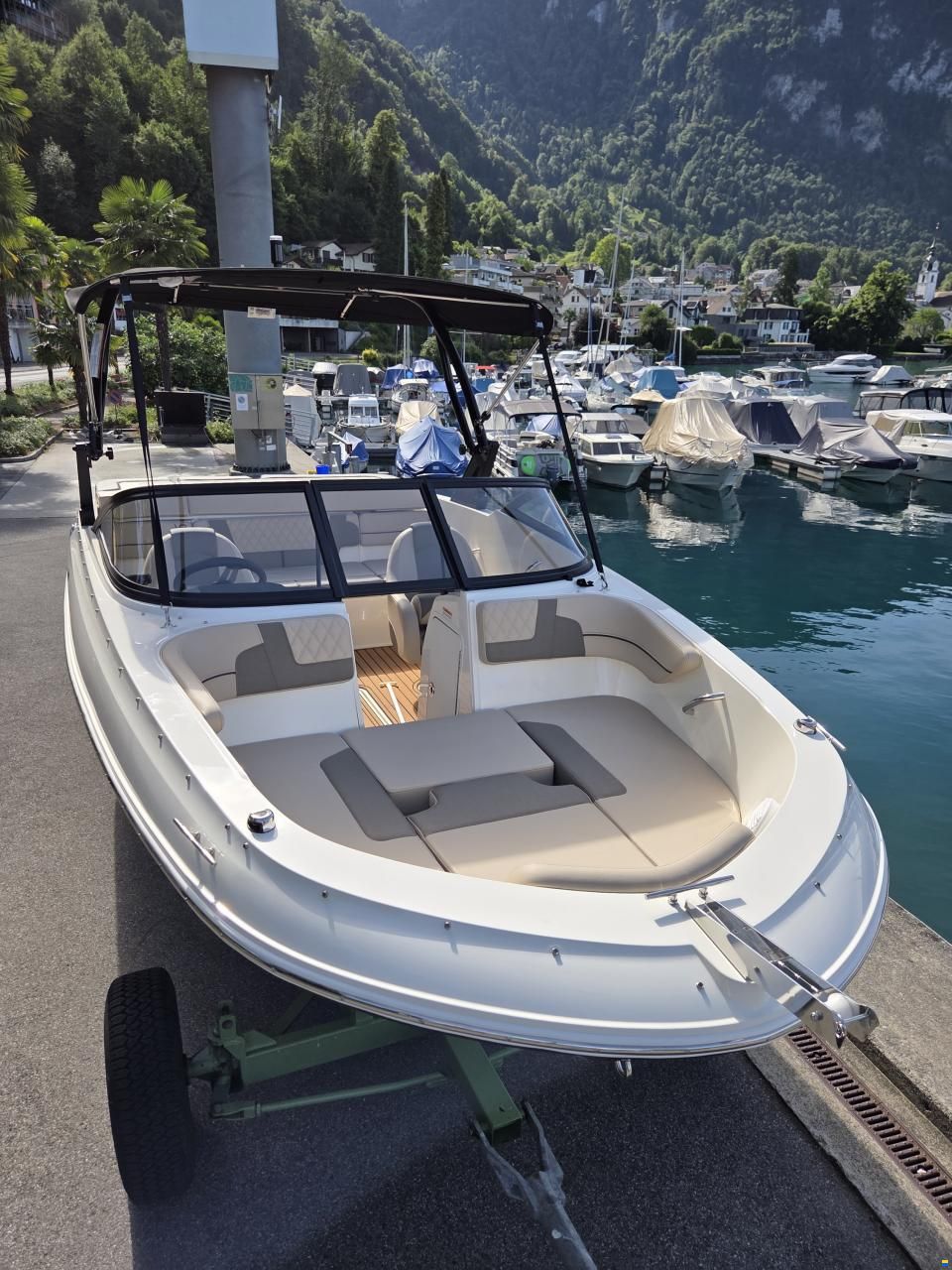 Bayliner VR 4 Wakeboard