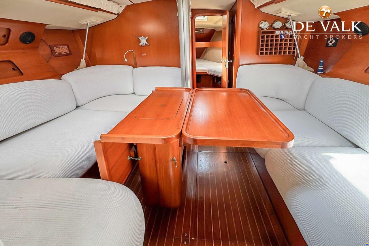 Grand Soleil 38