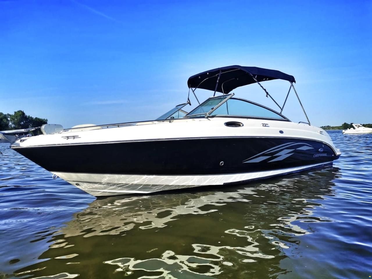 Chaparral 256 SSI