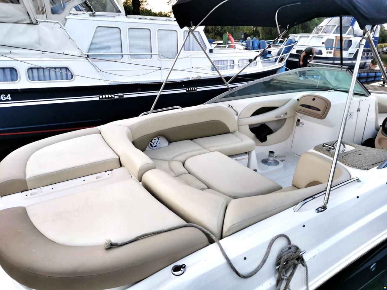 Chaparral 256 SSI