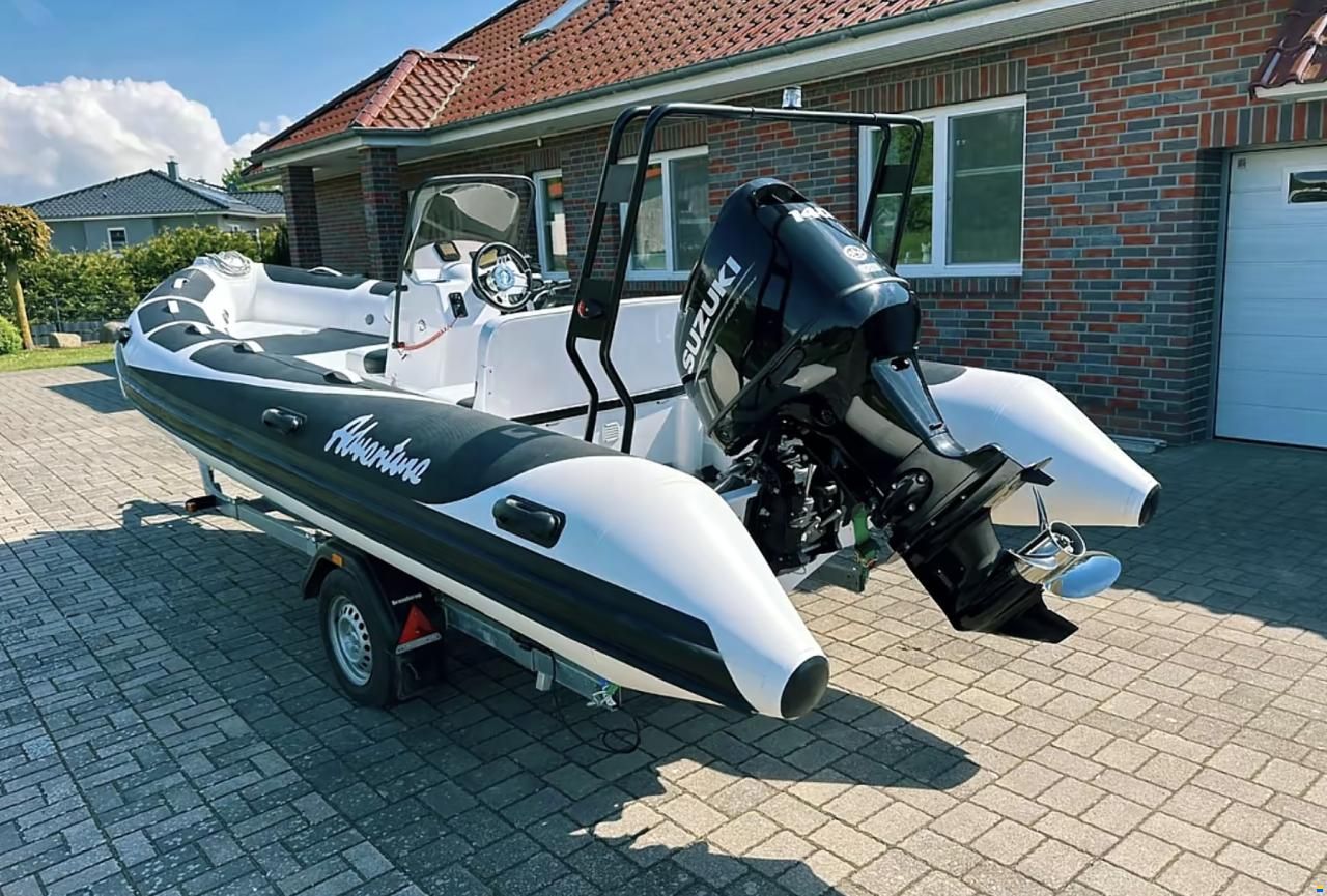 Adventure Vesta 585
