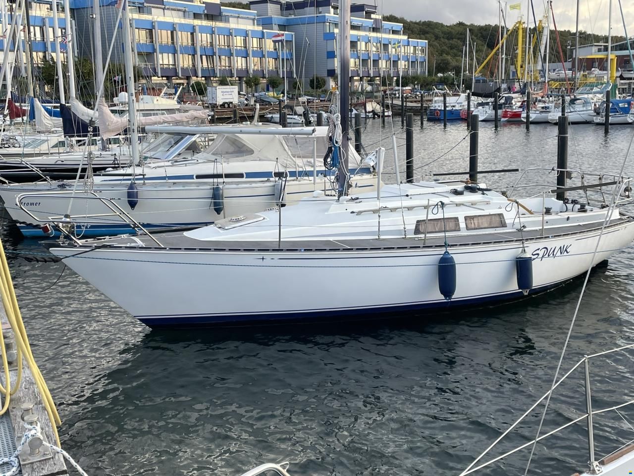 C&C 30E