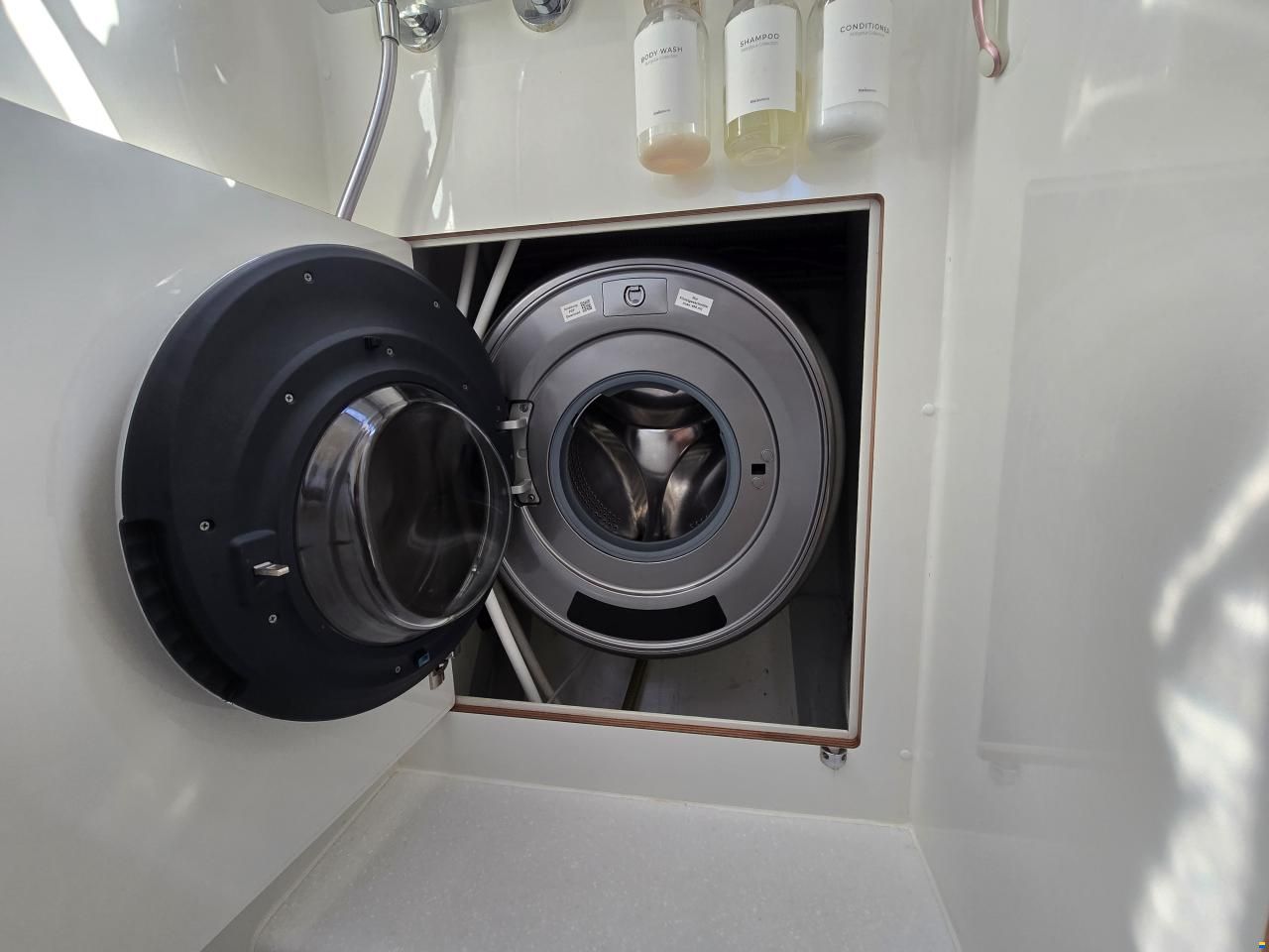 Insieme 40 / Custom Yacht