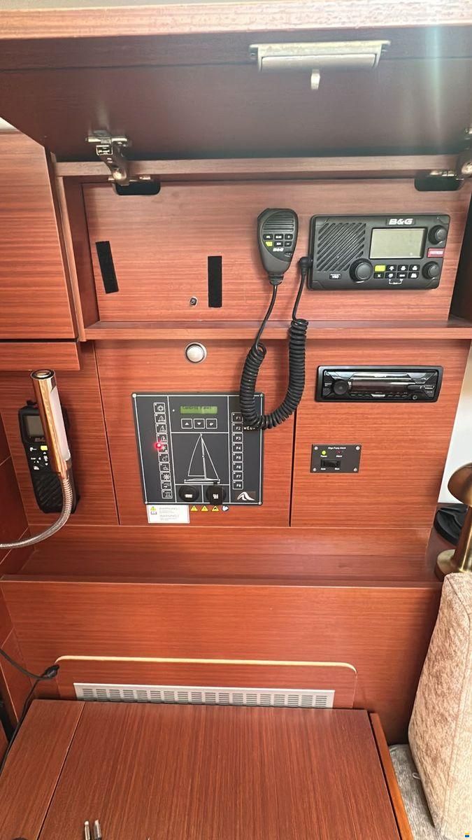 Hanse 418