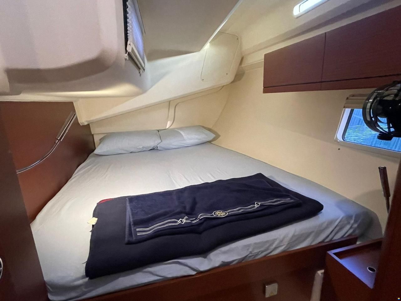 Hanse 418