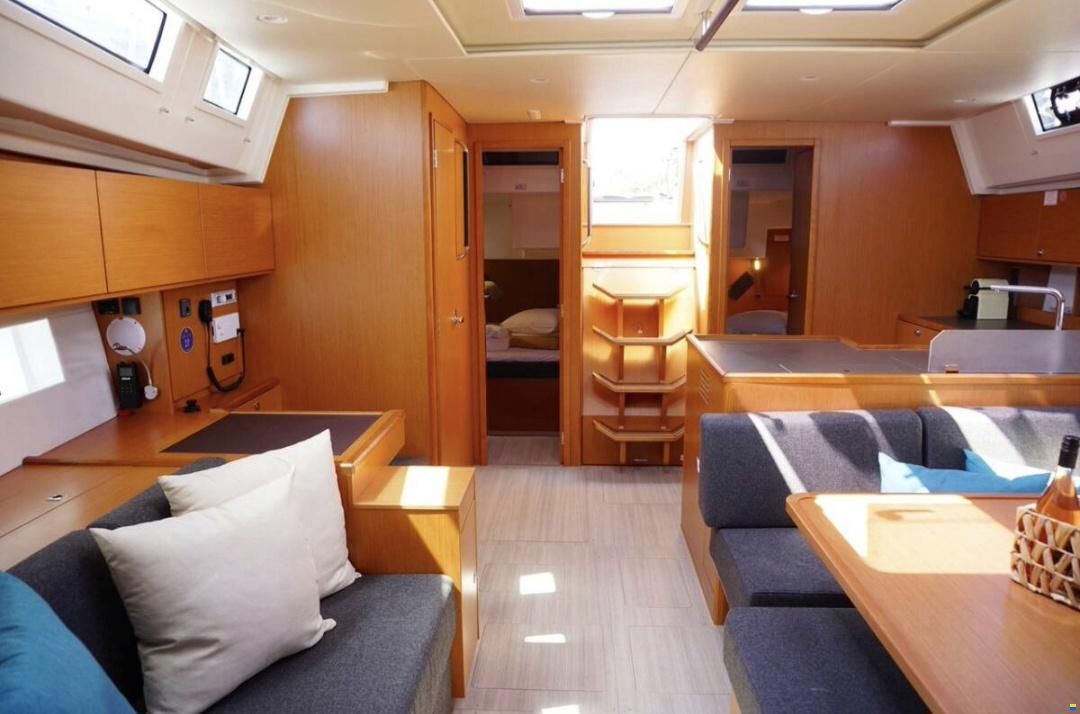 Bavaria C50 Style