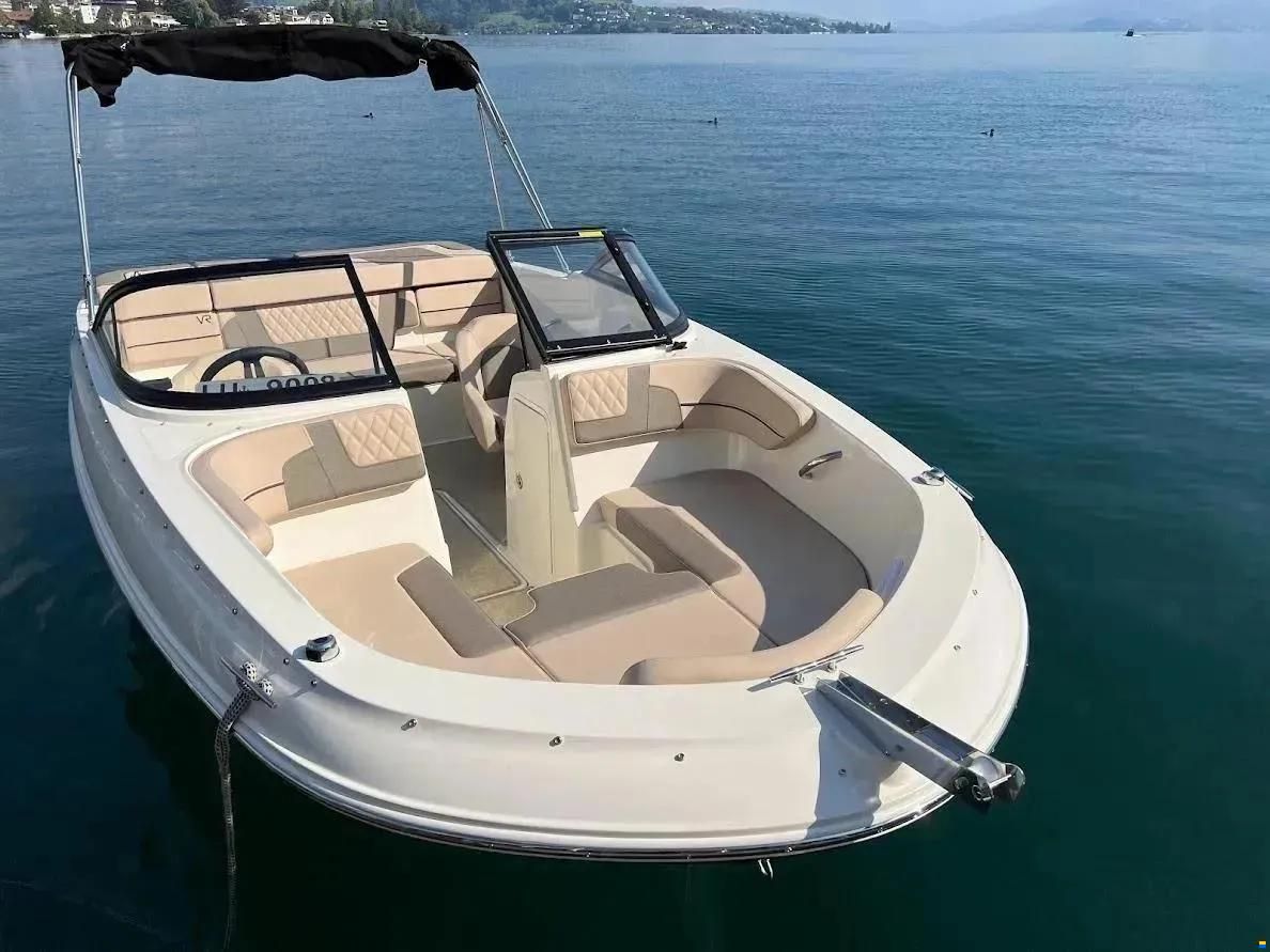Bayliner VR4