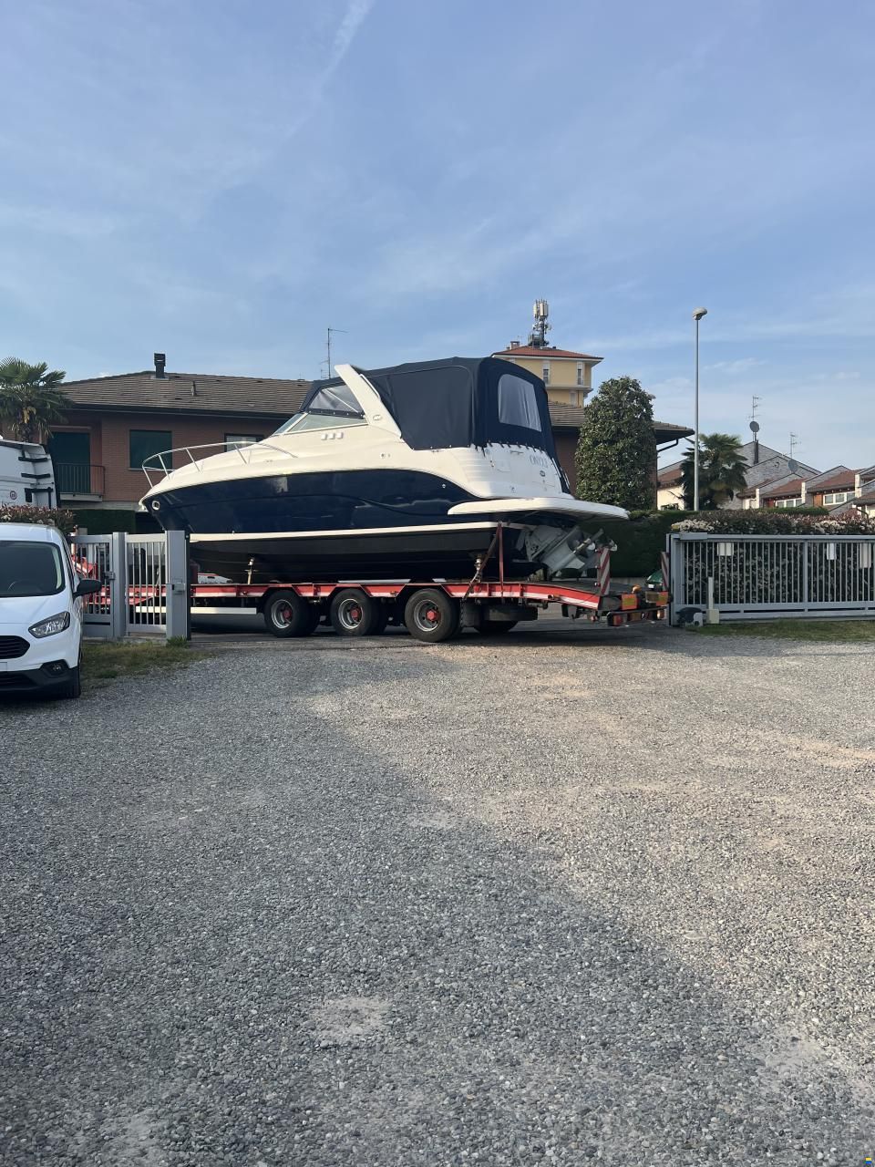Rinker 300 Fiesta Vee