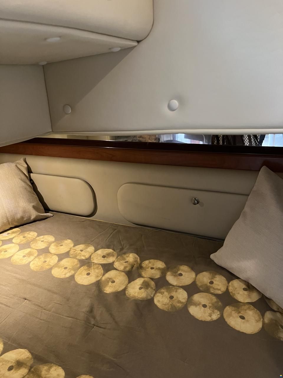 Rinker 300 Fiesta Vee
