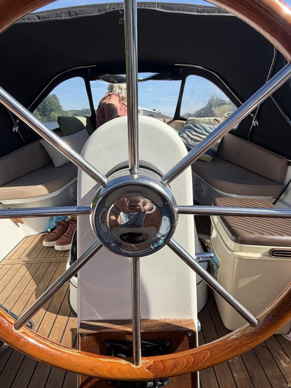 Bell Marine model 500