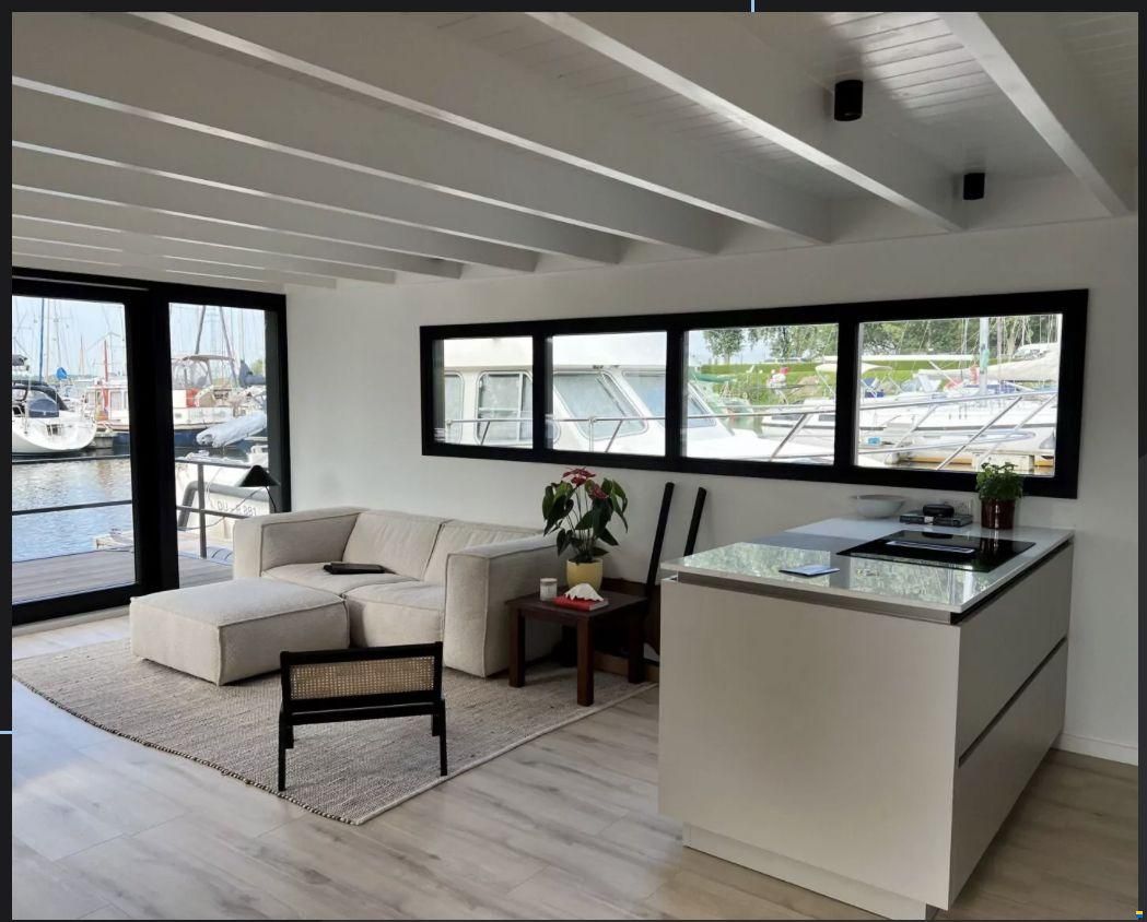 TMB60eco Houseboat Bij Rotterdam Ligplaa