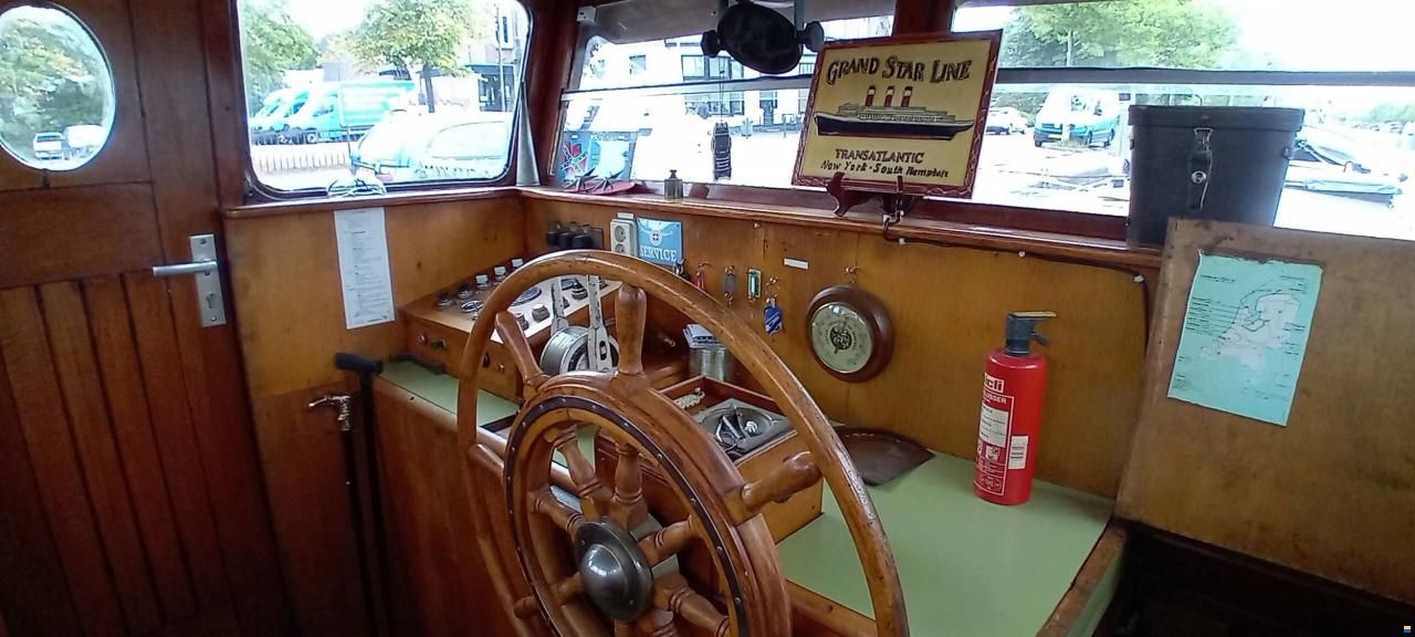 Steilsteven 24.00 Met Vaste Ligplaats Aan De Emmakad