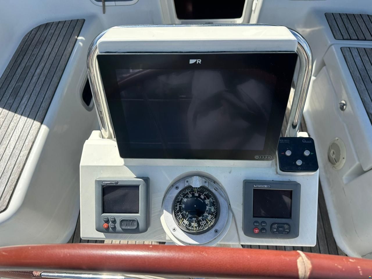 Beneteau Oceanis 37