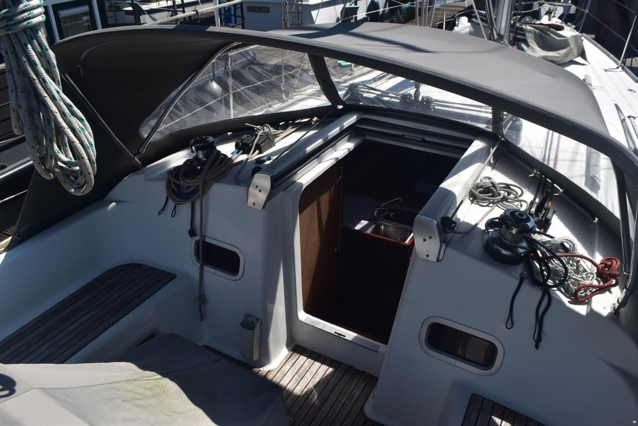 Beneteau Oceanis 37