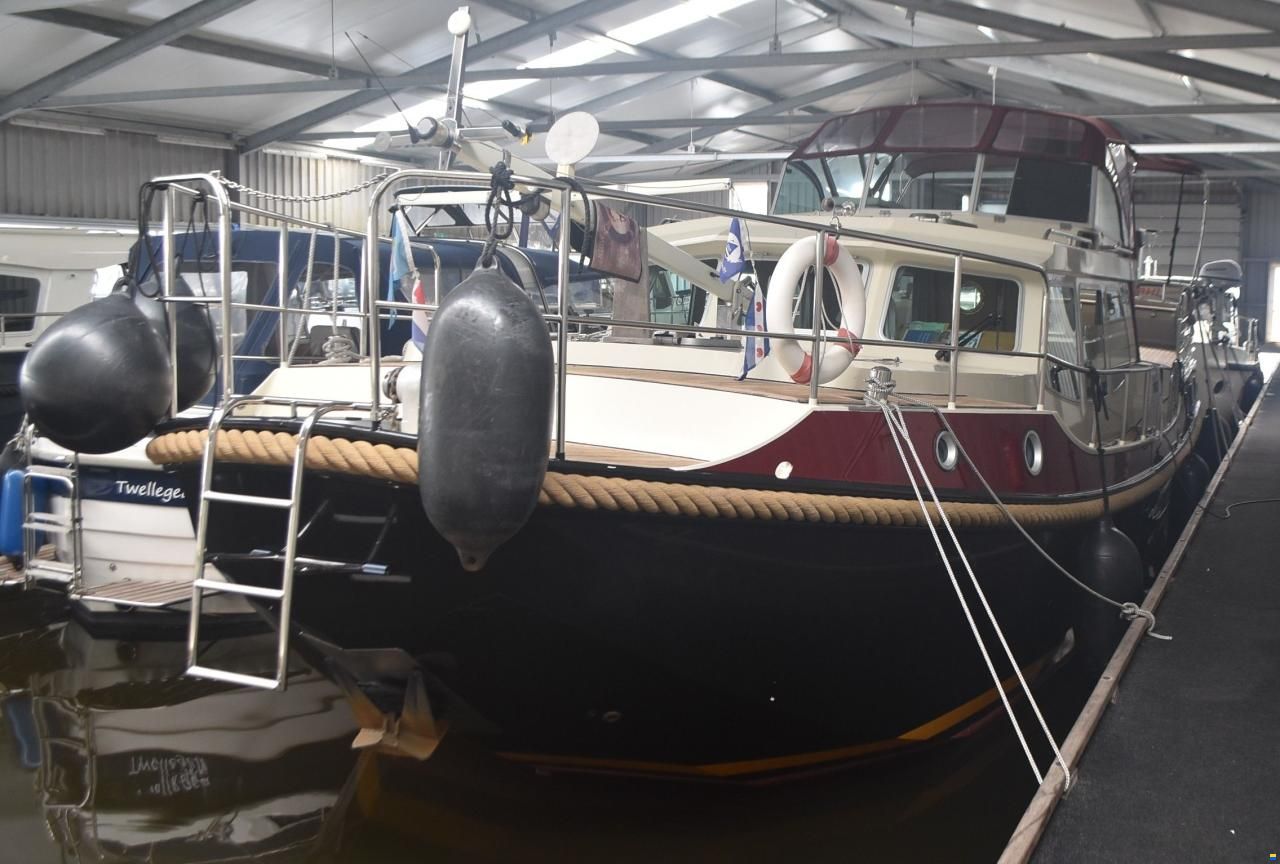 Linssen 380 AC