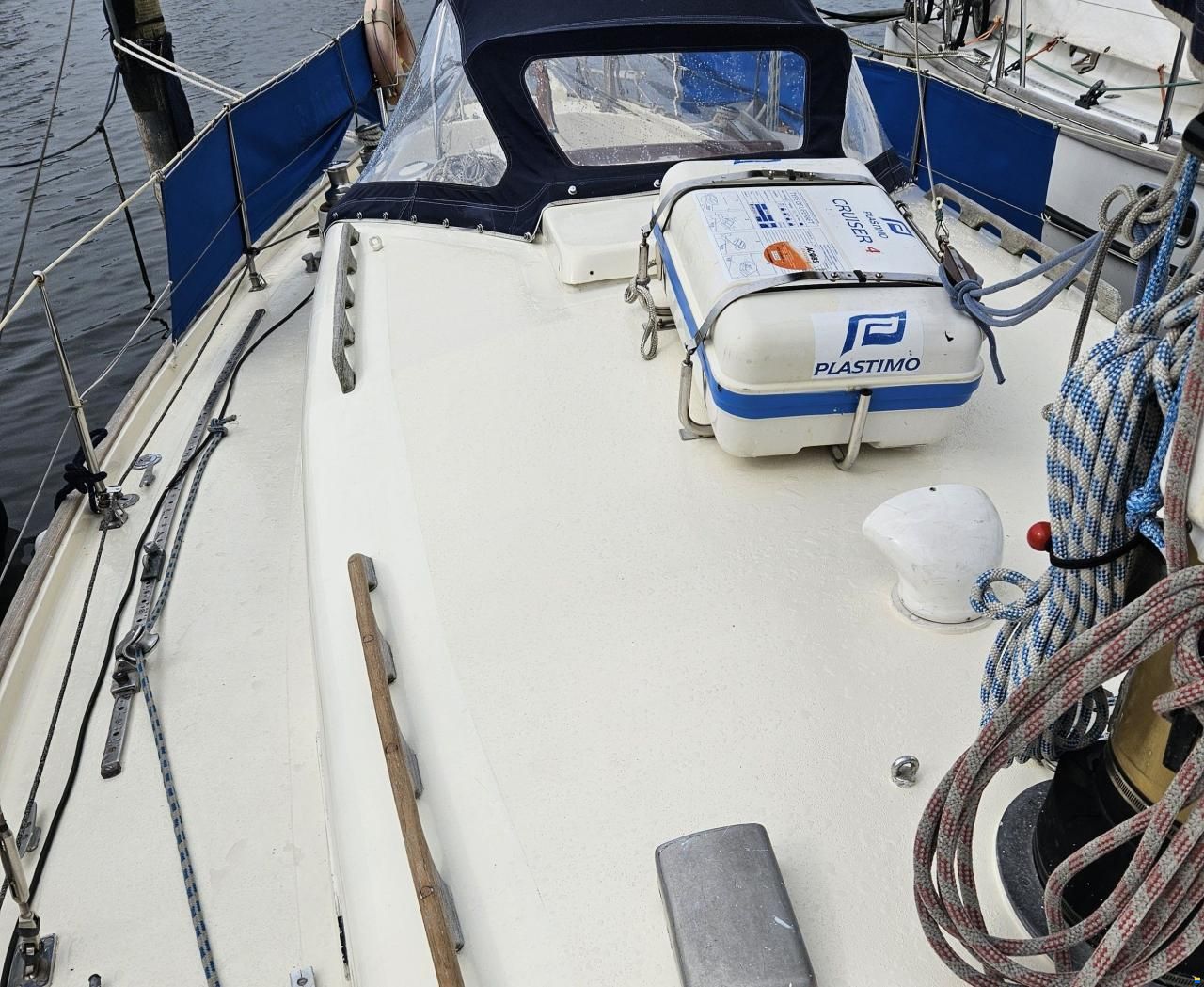 Frans Maas Raider 35