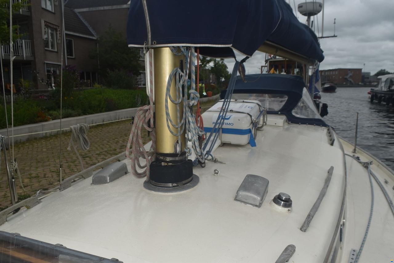 Frans Maas Raider 35