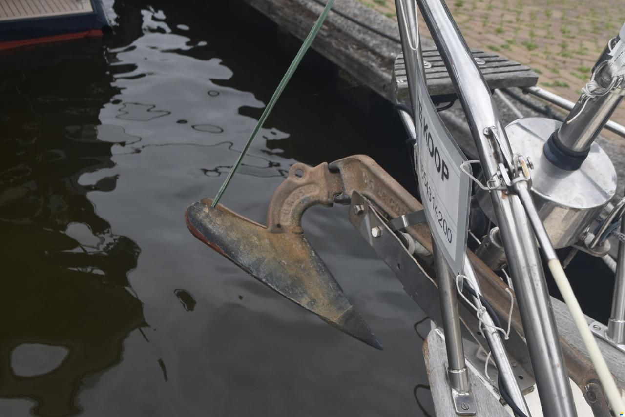 Frans Maas Raider 35