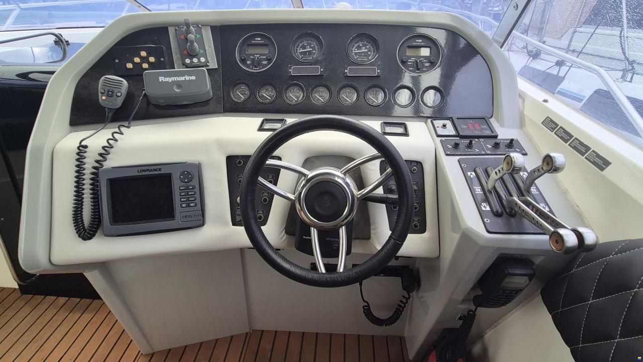 Sunseeker 38 Martinique