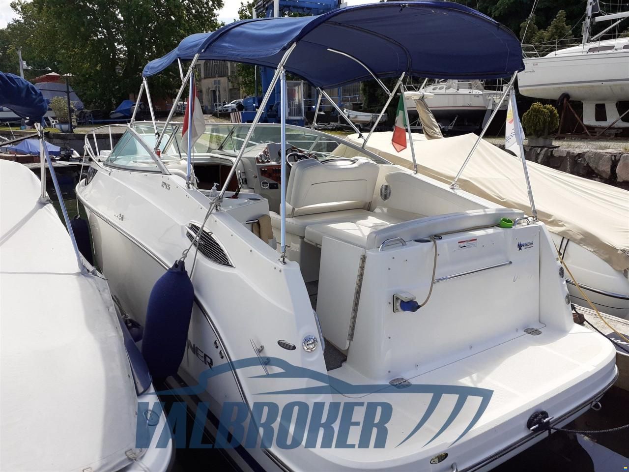 Bayliner 245
