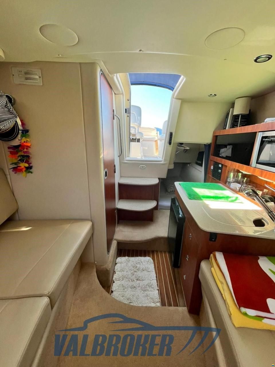 Bayliner 245